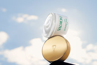 Valmont Wonder Falls jar with its outer packaging