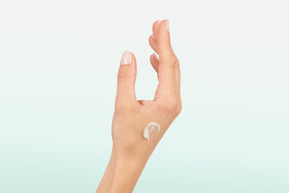 Valmont Prime Lip Repair in use